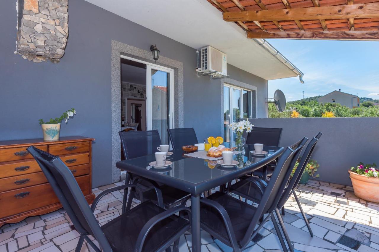 Apartment Vice Sibenik Bagian luar foto